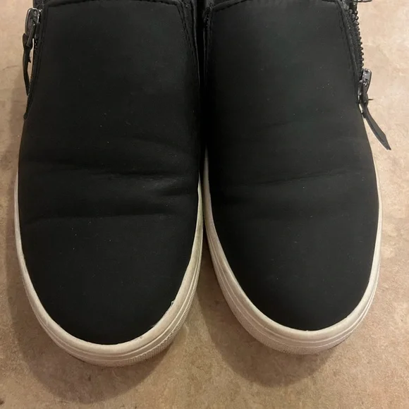 Kensie Black Slip-On Sneakers - Picture 7 of 7